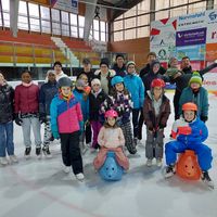 20221113_Minis on ice5.jpg
